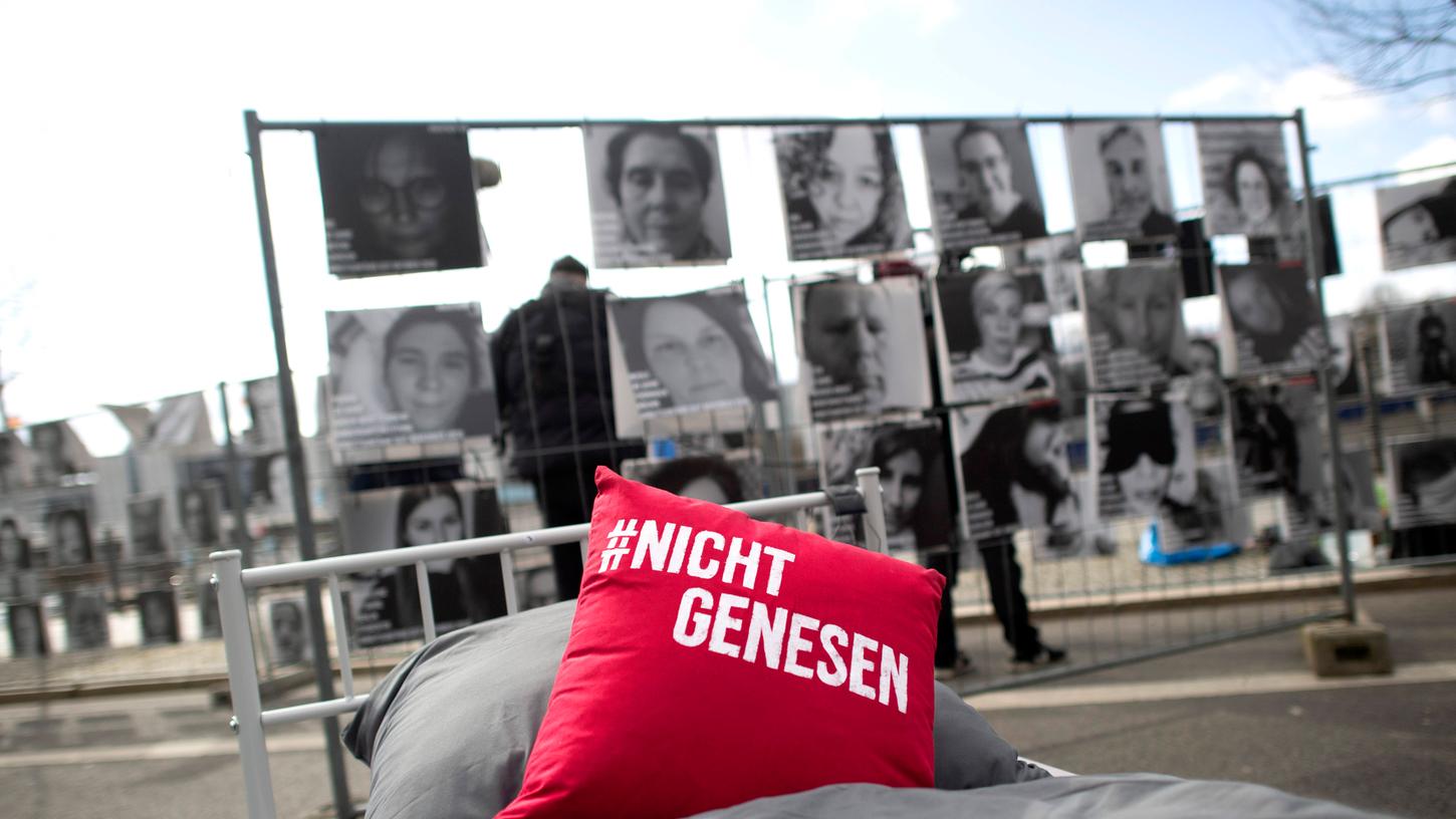 Eine Protestaktion der Long-Covid-Initiative "Nicht Genesen" in Berlin. 