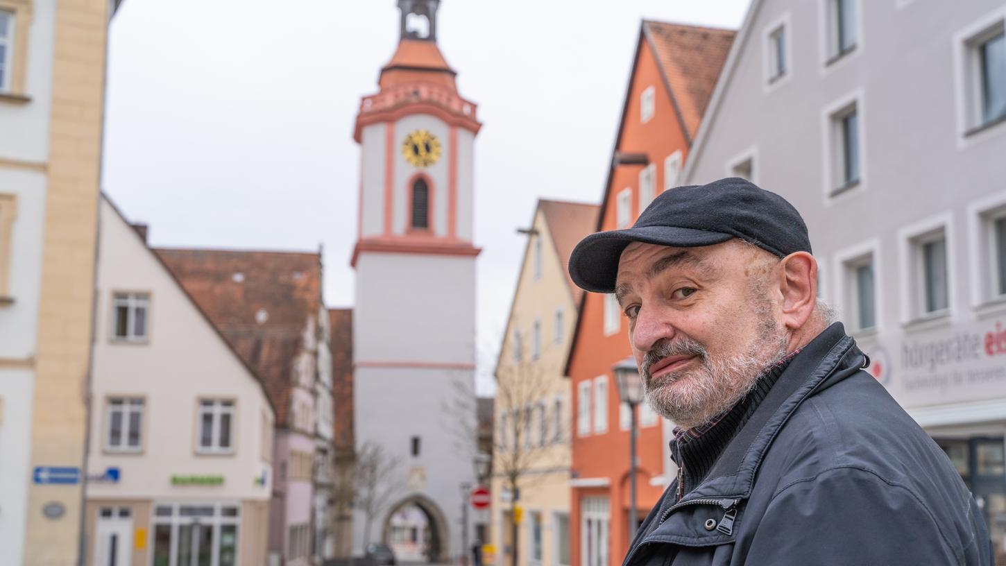 Sigi Zimmerschied fühlt sich wohl in Weißenburg, das äußerte er bei seinem offiziellen Antrittsbesuch als neuer Weißenburger Stadtschreiber.