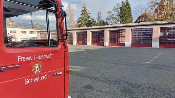 Heftige Kritik am maroden Wolkersdorfer Feuerwehrhaus - Stadt Schwabach verspricht Lösung