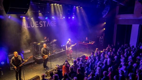 30. Rother Bluestage: King King