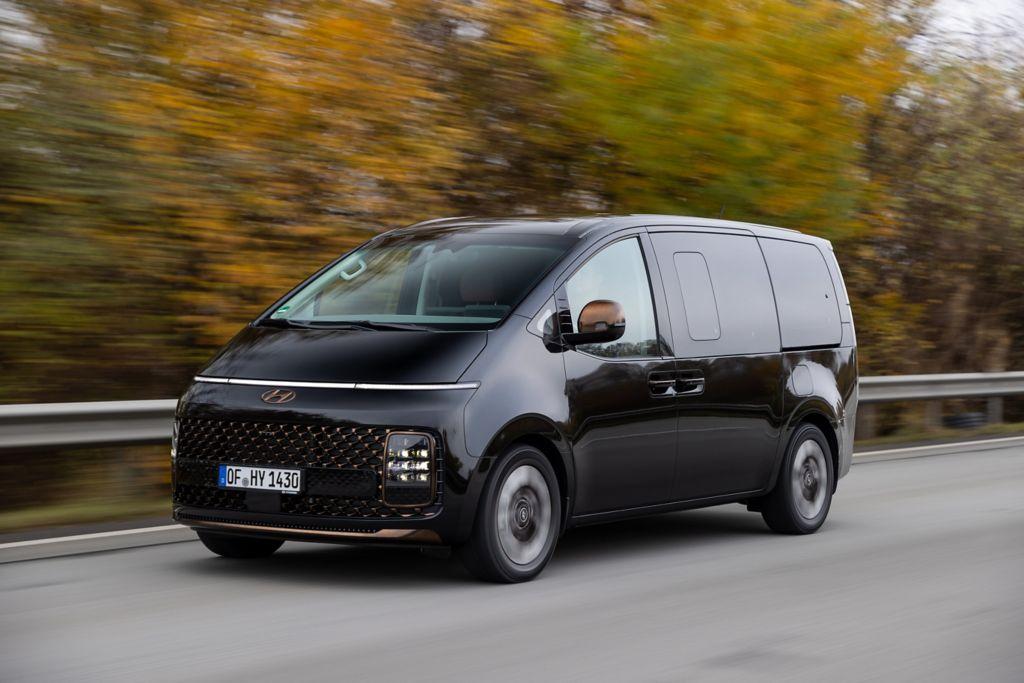 Den Antrieb übernimmt ausschließlich ein 2,2-Liter-Vierzylinder-Diesel mit 130 kW/177 PS.