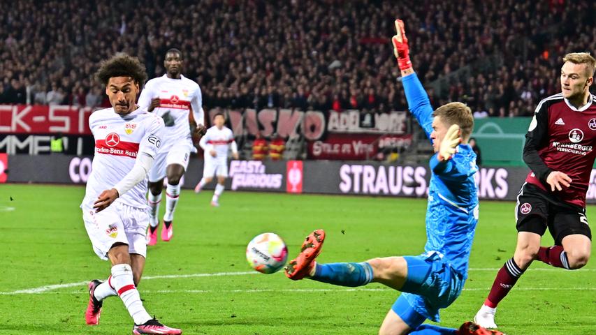 In der 83. Spielminute ist es dann doch geschehen. Der VfB-Joker Enzo Millot sticht und trifft nicht nur das Tor, sondern auch ins Nürnberger Herz. Es soll der einzige Treffer des Spiels bleiben.