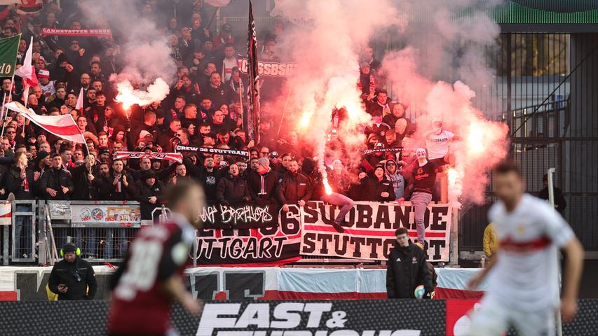 Ausverkauftes Stadion und viel Pyrotechnik bei den Stuttgart-Fans: So war die Stimmung beim Club