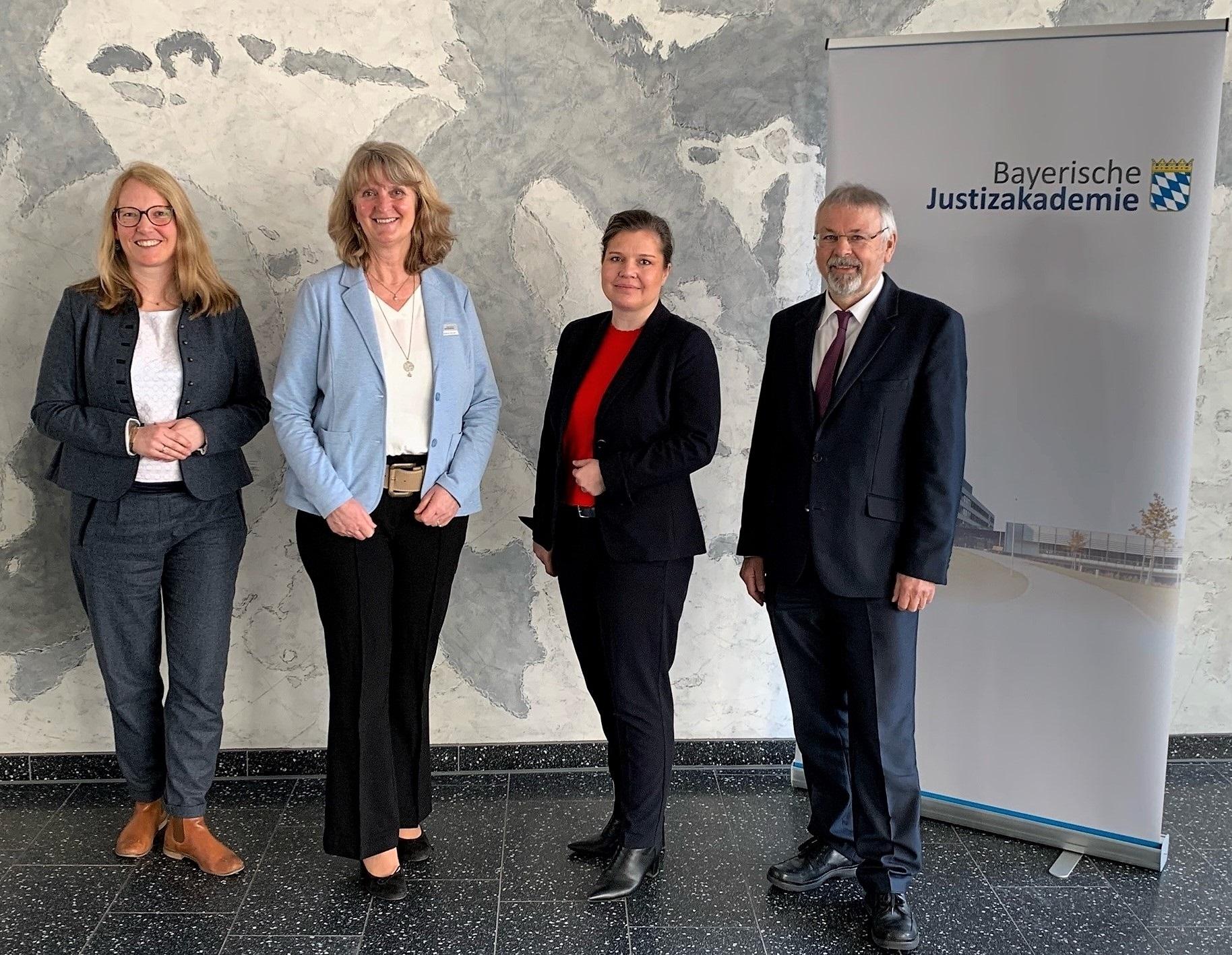 Stelldichein mit Justizministerin aus Sachsen-Anhalt an Akademie in Pegnitz