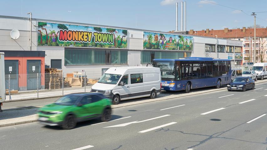 So sieht "Monkey Town" von der Fronmüllerstraße aus aus.