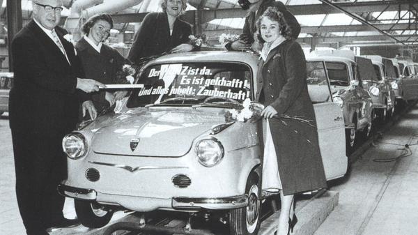 Am 4. März 1958 rollte in Neckarsulm der erste Prinz vom Band. Ein unbekannter Dichter ersann die dem Ereignis angemessenen Verse. Sie zieren die Windschutzscheibe.