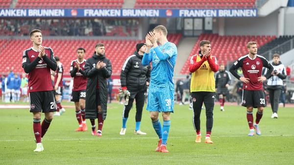 Am Ende bleibt es dann aber beim 1:1-Unentschieden und einem wichtigen Punkt für den Club.