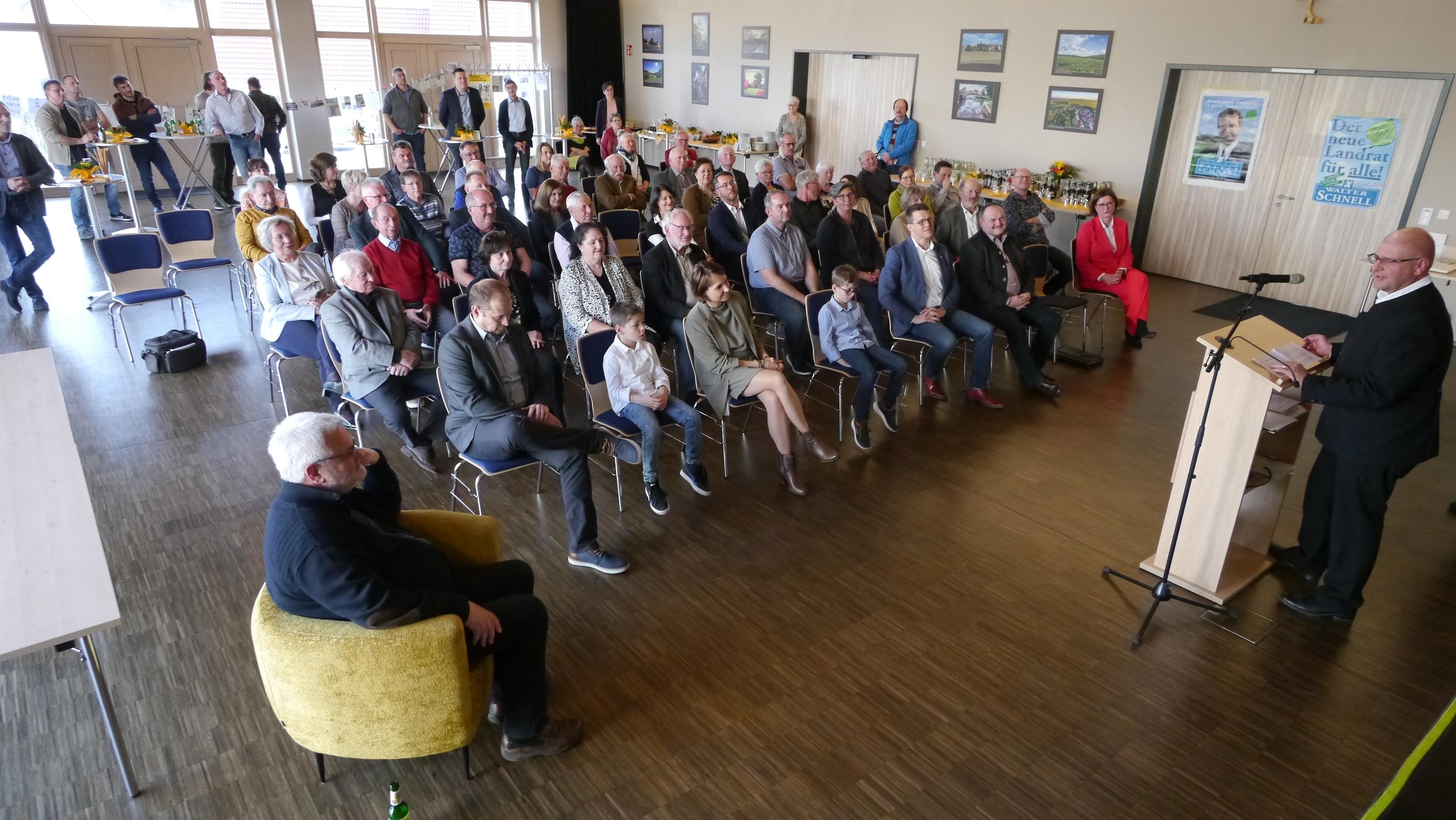 Hat Kammerstein Ex-Bürgermeister Walter Schnell nicht gewürdigt? Göll weist Vorwürfe der FW zurück