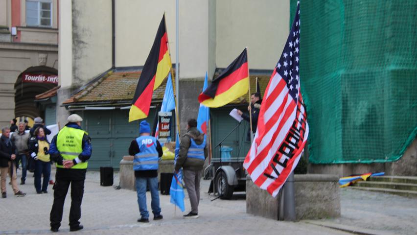 Die AfD und ein breites Bündnis an Gegendemonstranten in Bad Windsheim - die Bilder von den Demos