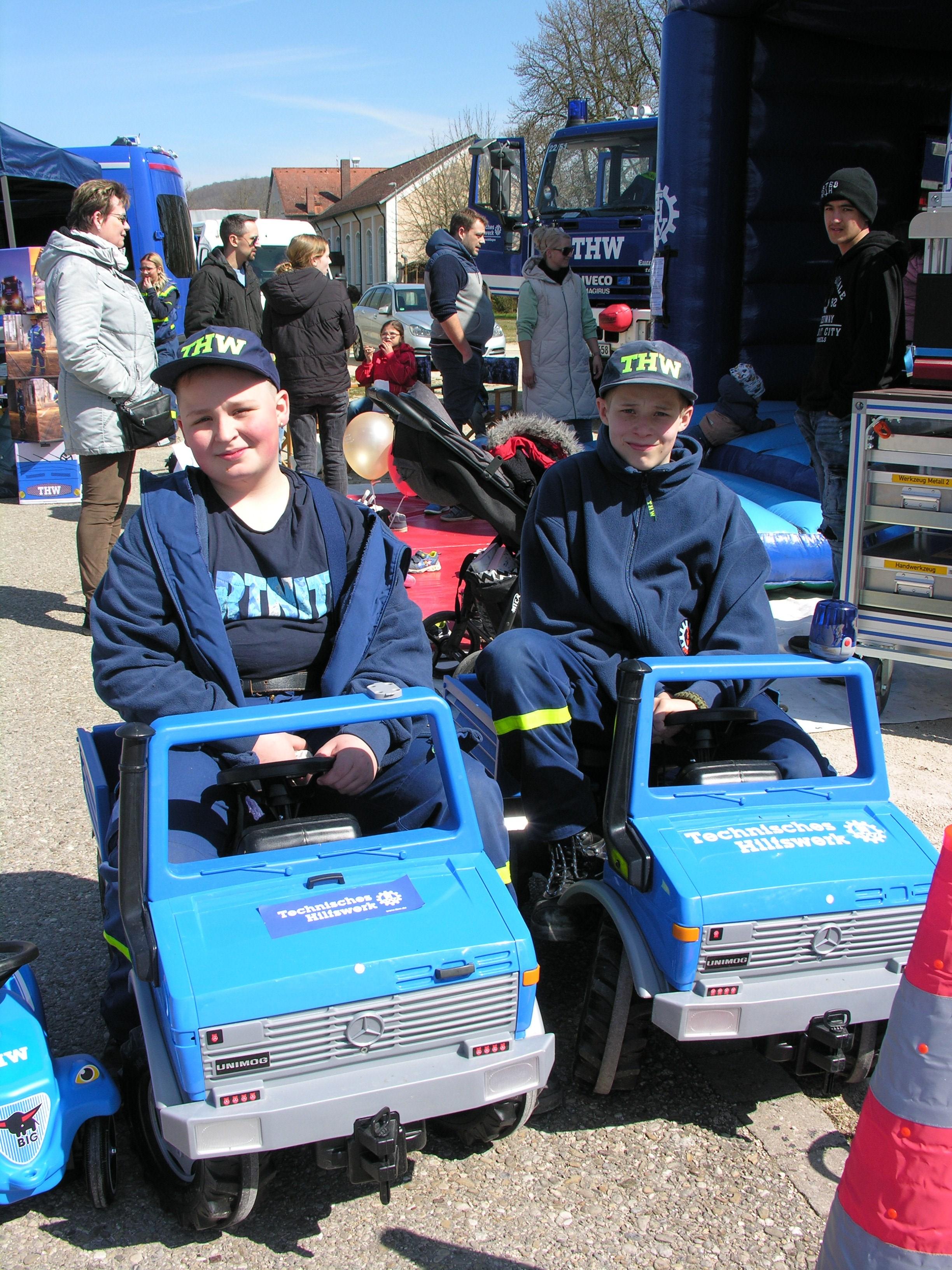 Die Bilder zur 9. Treuchtlinger Autoschau: Strahlende Sonne und Gesichter