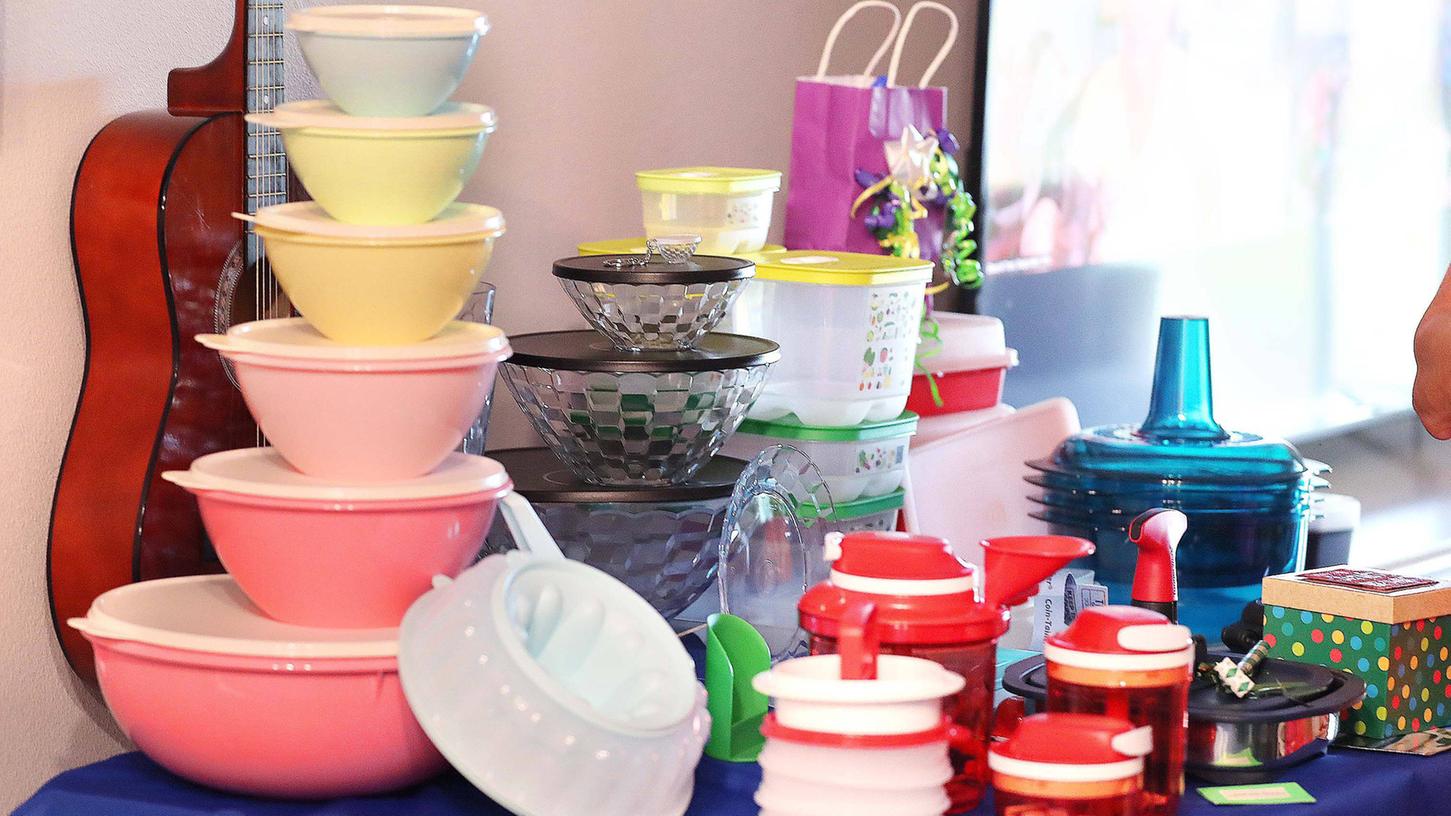 Damals wie heute im Haushalt beliebt: Tupperware. Damals wie heute im Haushalt beliebt: Tupperware.