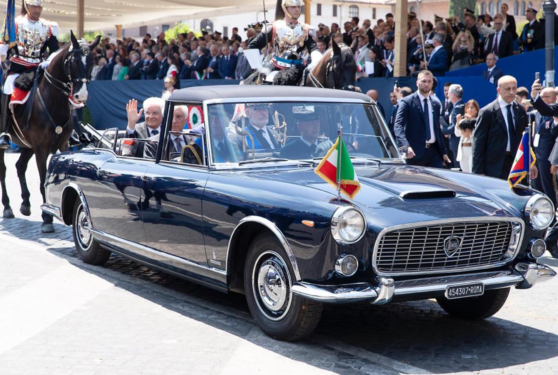 Am 2. Juni 2022 nahm der italienische Staatspräsident Sergio Mattarella an Bord einer Flaminia an der Parade zum Nationalfeiertag teil.