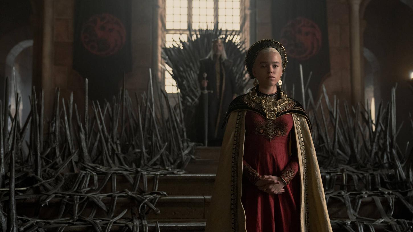Bereits im vergangenen Jahr wurde George R.R. Martins "Game of Thrones"-Universum erweitert, mit der ersten Spin-off Serie "House of the Dragon". Bereits im vergangenen Jahr wurde George R.R. Martins "Game of Thrones"-Universum erweitert, mit der ersten Spin-off Serie "House of the Dragon".