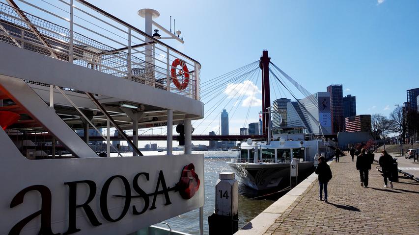 Am Nachmittag geht´s nochmal von Bord an Land - Ziel: Eine Hafenrundfahrt durch den Rotterdamer Hafen, den größten Europas. Die spannende Reportage zu dieser Bildergalerie lesen hier auf unserem Premiumportal nn.de .