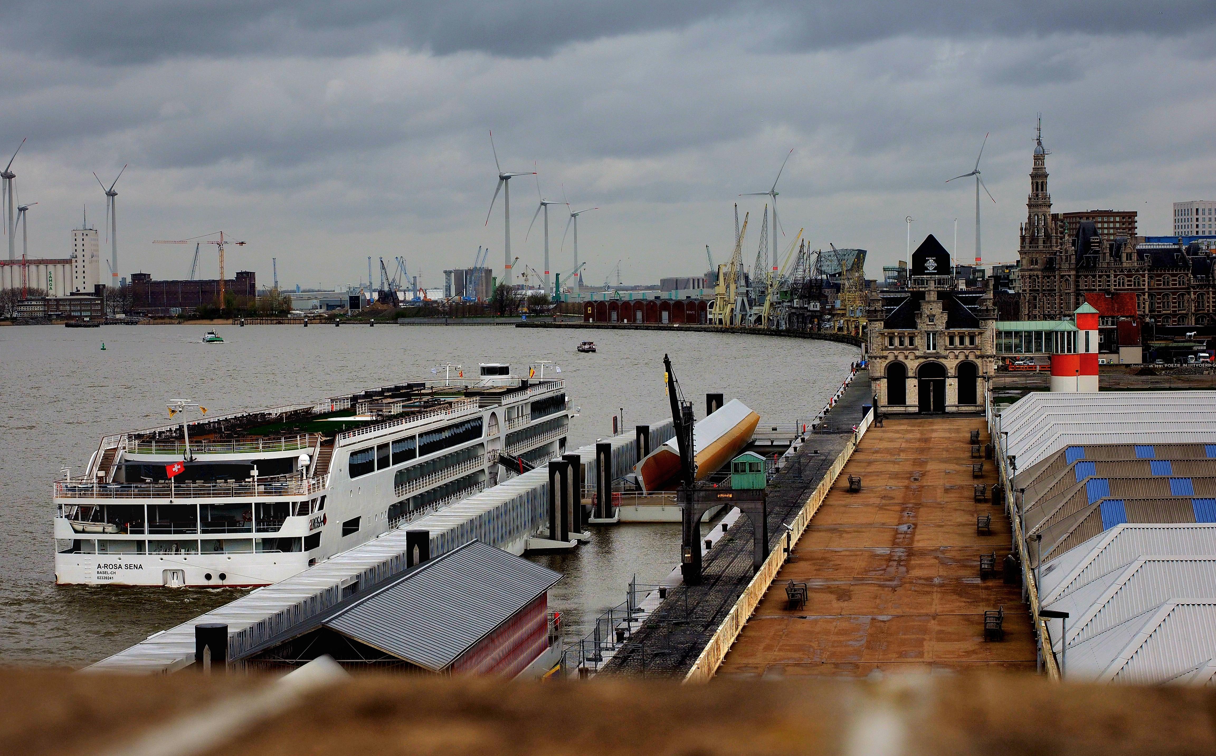 So schön ist eine Familien-Flusskreuzfahrt auf dem Rhein nach Holland und Belgien