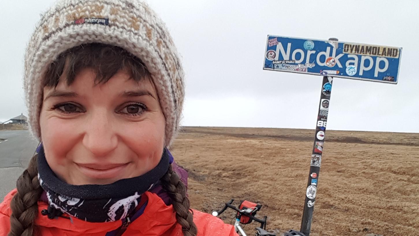 Die Nürnbergerin Nora Beyer war alleine mit dem Rad am Nordkap. Darüber hat sie einen Reisebericht geschrieben und auch in ihrem neuen Buch geht es um die Tour.