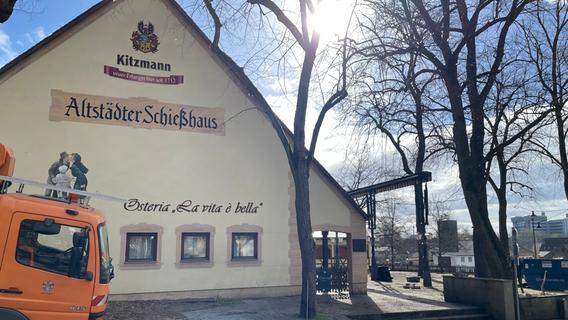 Bergkirchweih Erlangen: Pächter des Altstädter Schießhauses setzen auf Schunkel-Musik und Partysound