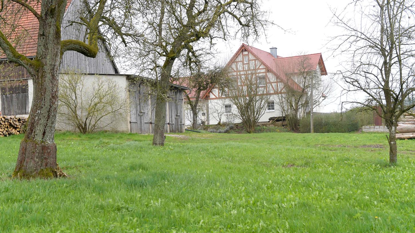 In Störnhof leben heute rund 80 Menschen. Auf einer Anhöhe gelegen, konnte das Dorf das Kriegsende 1945 gut verfolgen. 
