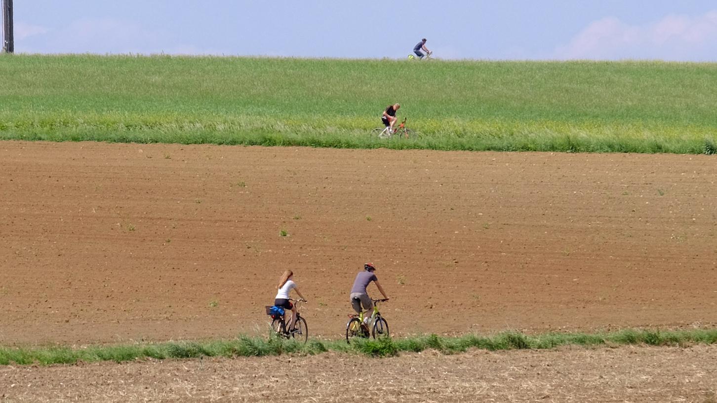 Radfahrer am Rathsberg: "Stadtradeln" kann in Erlangen und Erlangen-Höchstadt natürlich auch über Land stattfinden.