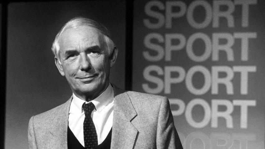 "Sportschau"-Pionier Ernst Huberty ist tot. Wie der Westdeutsche Rundfunk (WDR) mitteilte, ist der Fernseh-Journalist und Fußball-Kommentator am Montag im Alter von 96 Jahren gestorben.