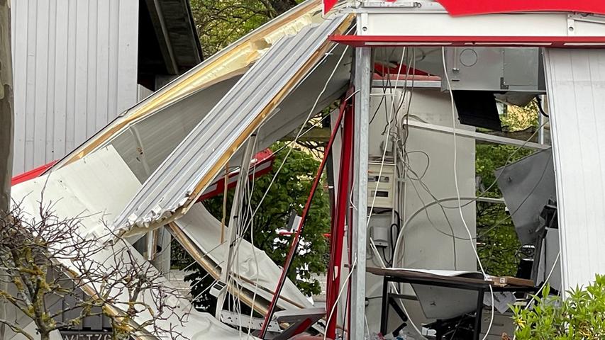 Hubschrauber über Fürth: Geldautomaten in der Südstadt gesprengt