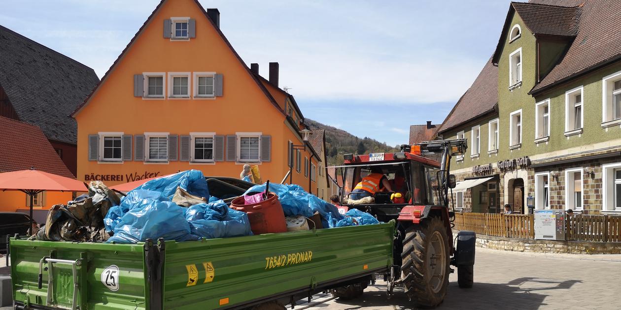 Ausgedient und achtlos Was beim RamaDama alles