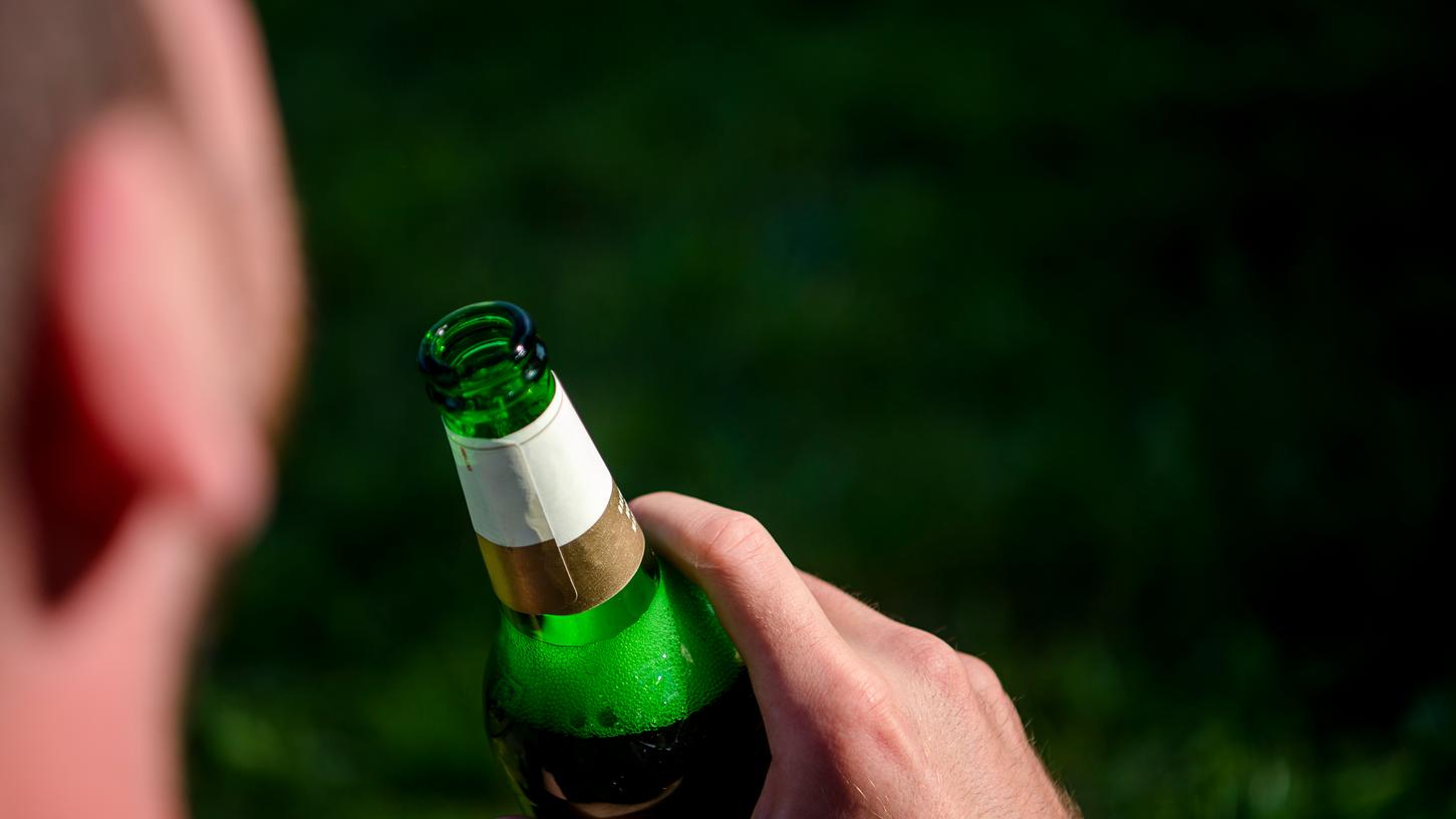 Ein spanischer Elektriker verlor seinen Job, weil er zu viel Bier getrunken hat. 