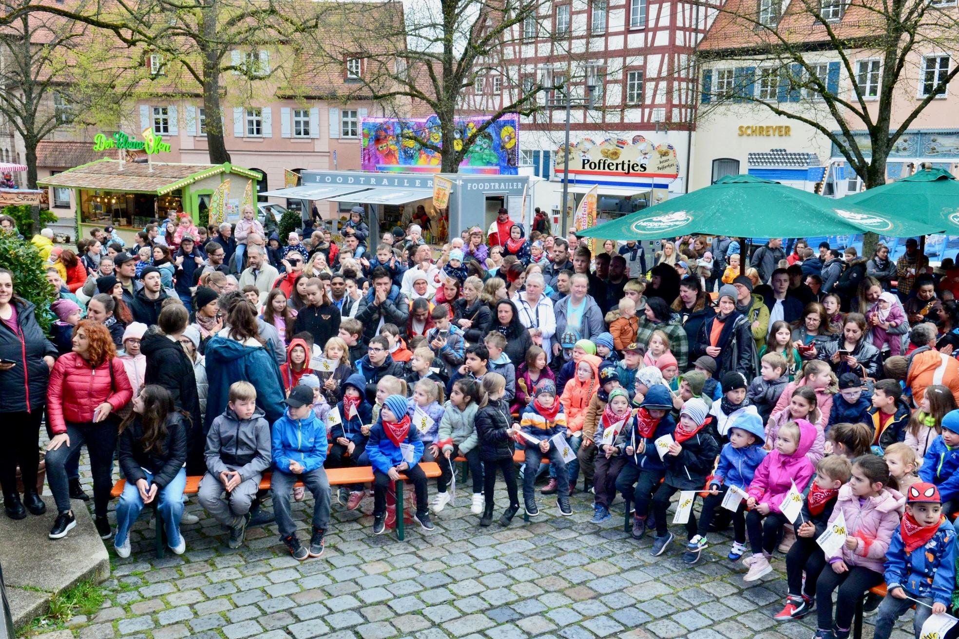 Spaß und Spiel mit Schwabienchen: So feiert Schwabach seine Kinderkirchweih