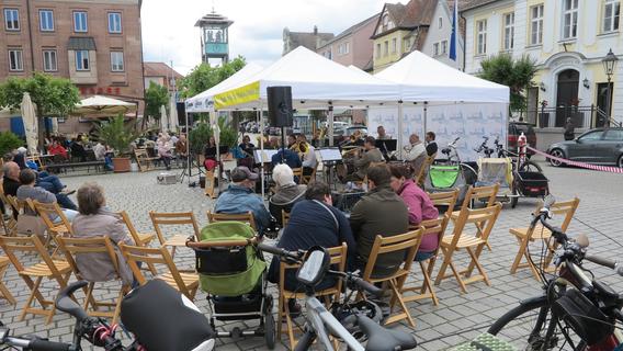 Country, Blasmusik und Schlager: Die Samstagskonzerte in Gunzenhausen starten in die neue Saison