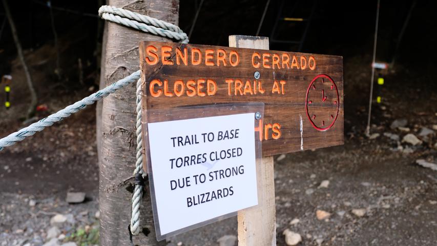 Am vorletzten Tag des O-Treks überrascht uns ein Schneesturm - der Trail hoch zu den Türmen Torres del Paine wird gesperrt - und von den Park-Rangern erst wieder freigegeben, wenn die Bedingungen besser sind. Verpassen wir das finale Highlight? 