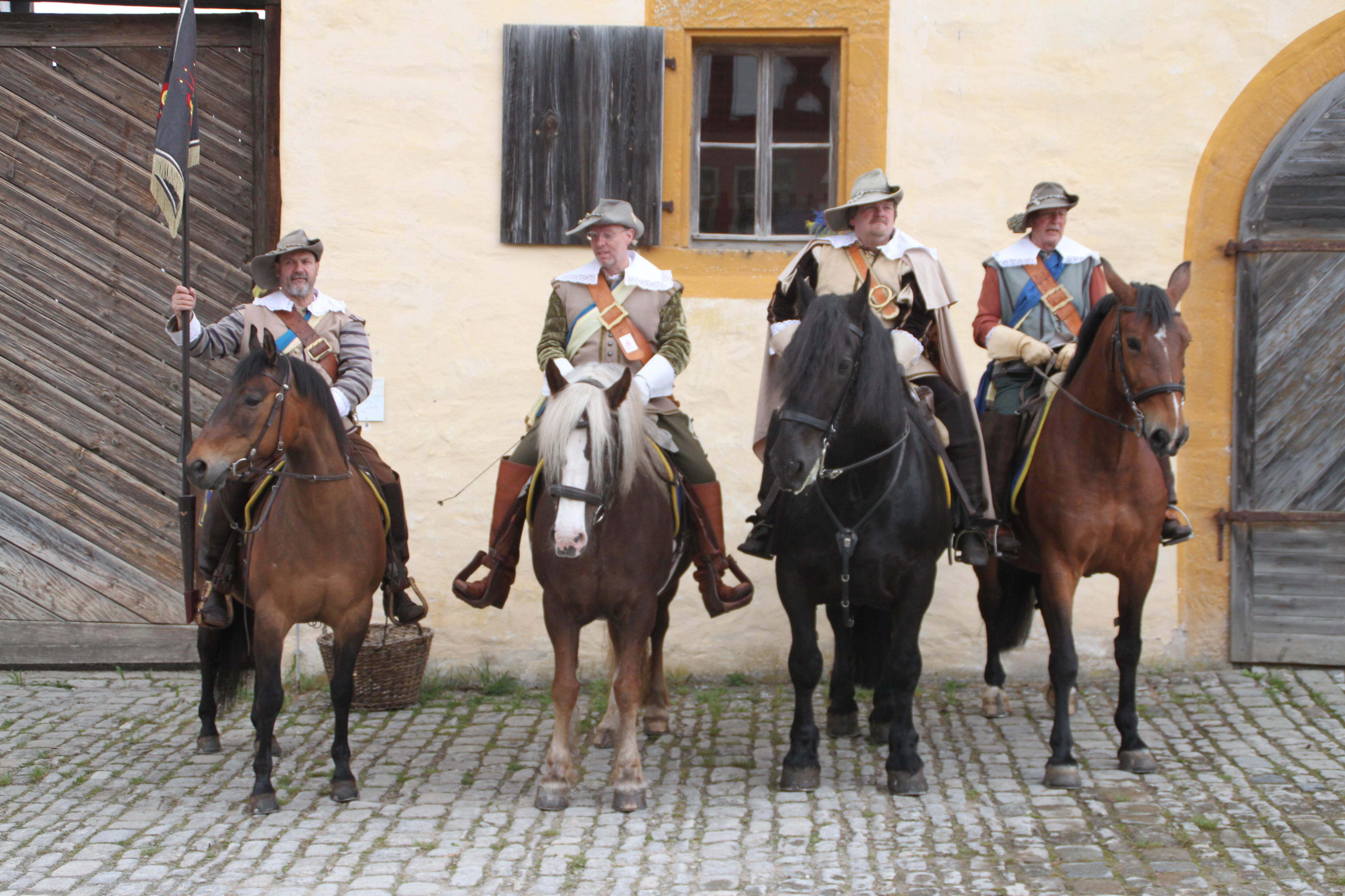 Auch die Abordnung der Dinkelsbühler Kinderzeche war vor Ort. 