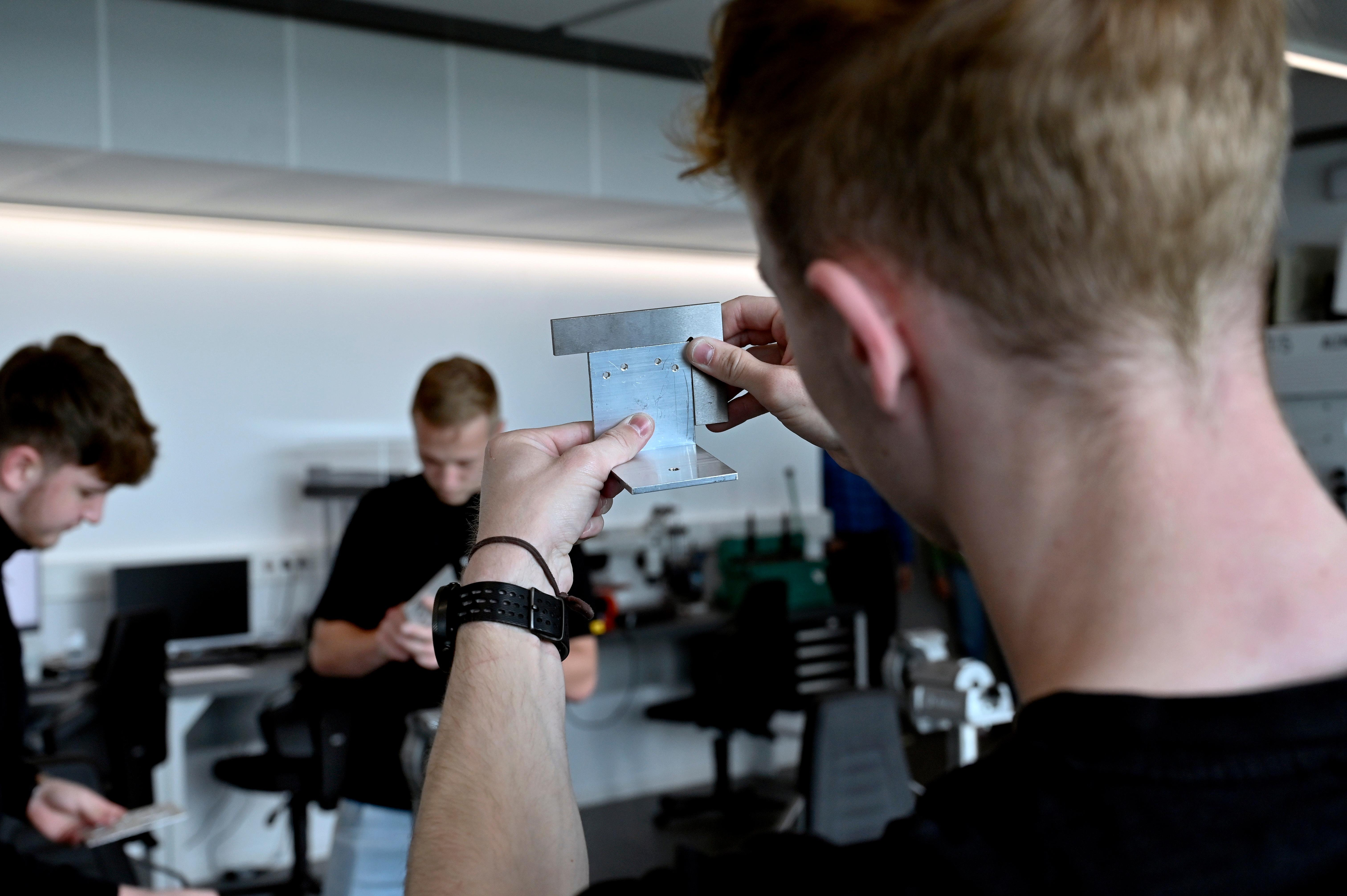 In unterschiedlich ausgestatteten Ausbildungsräumen können die unterschiedlichsten Fertigkeiten geschult und geübt werden.