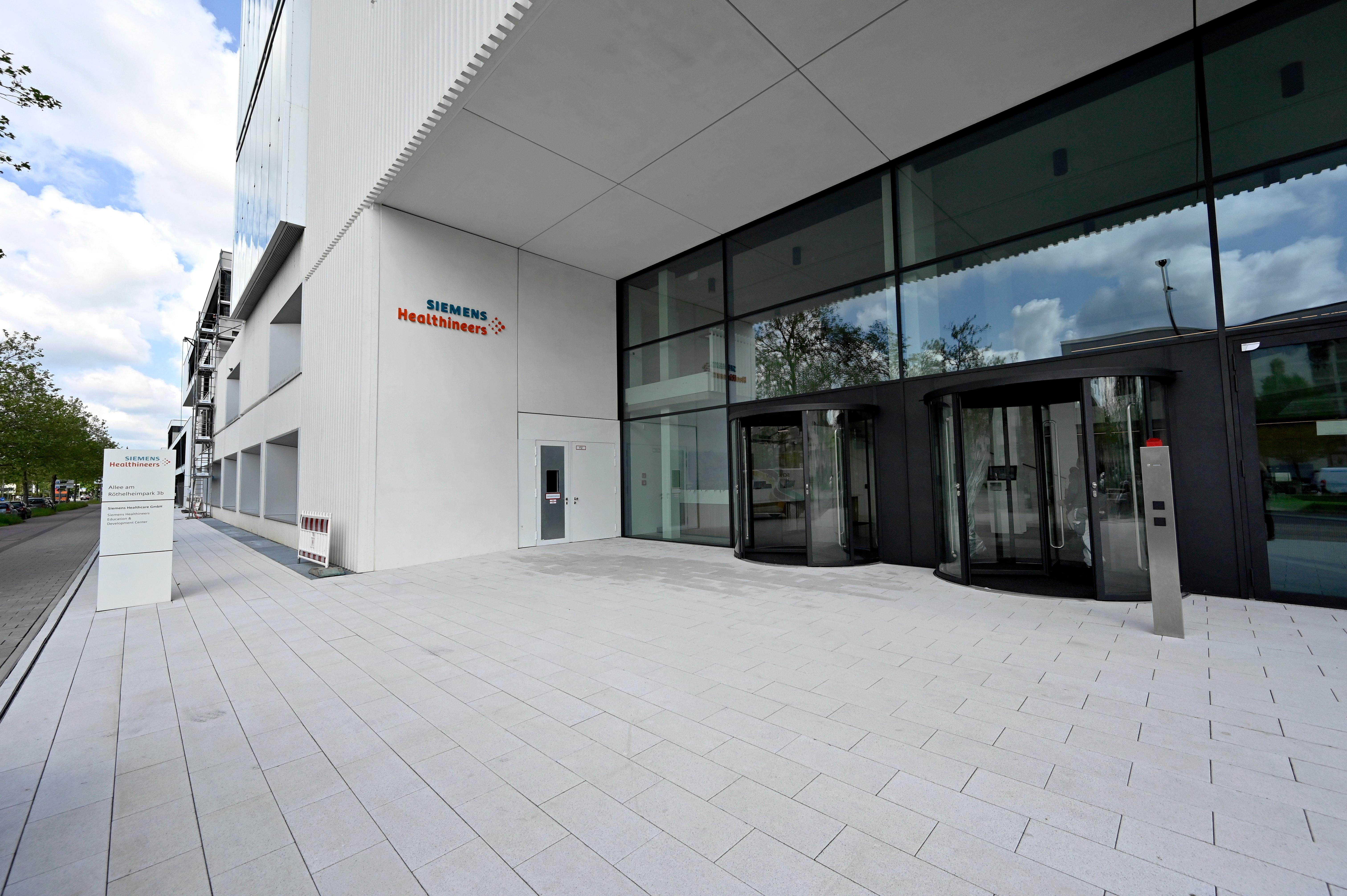 Der Eingangsbereich des neuen Trainingszentrum an der Allee am Röthelheimpark 3b.