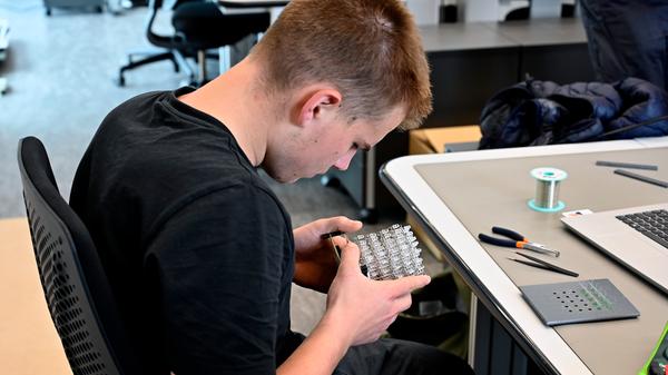 In unterschiedlich ausgestatteten Ausbildungsräumen können die unterschiedlichsten Fertigkeiten geschult und geübt werden.