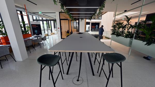 Ein geschmackvolles Ambiente zeichnet den Neubau in der Allee am Röthelheimpark aus.