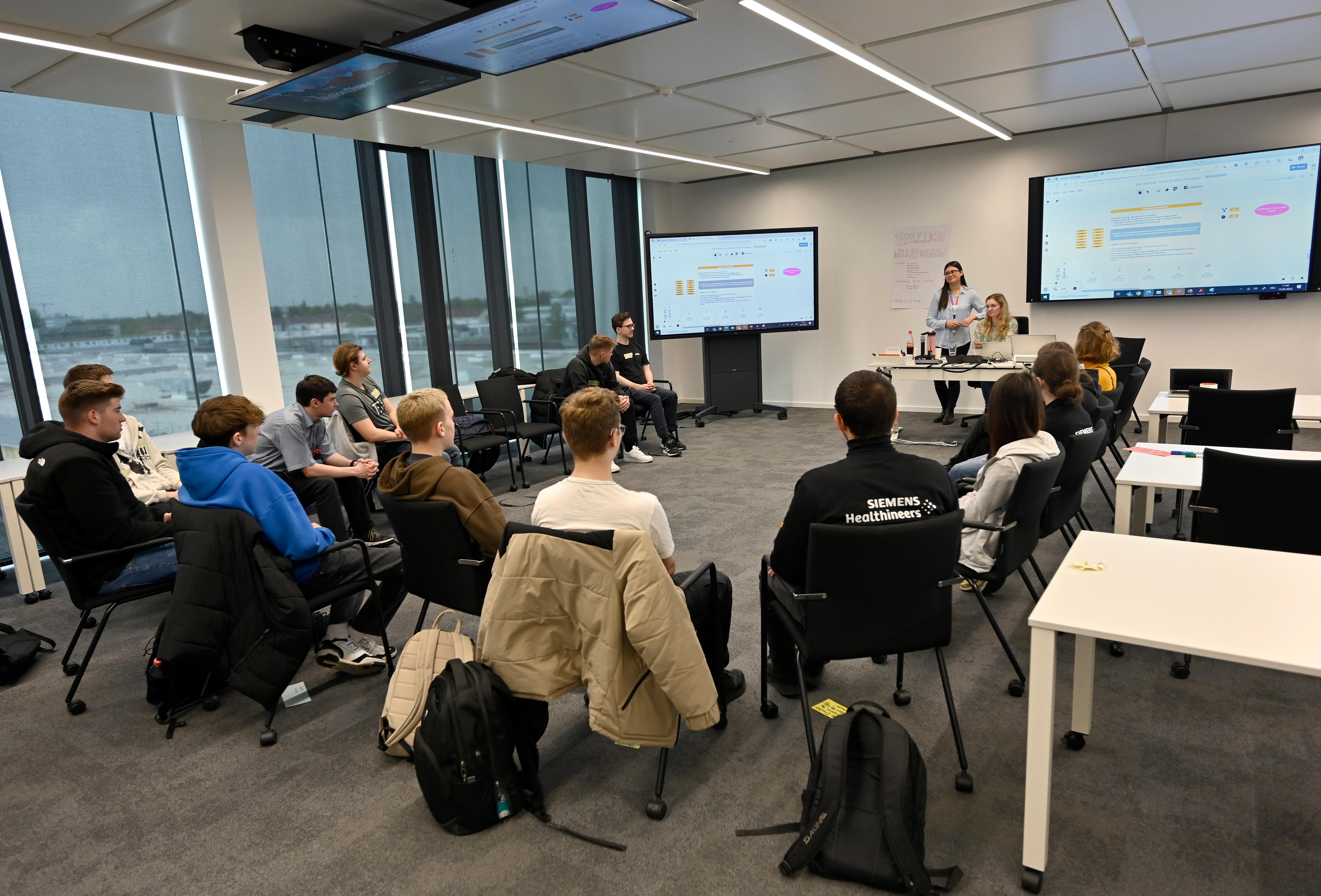 Modernes Gerät hilft bei der Schulung und Ausbildung der Auszubildenden.  