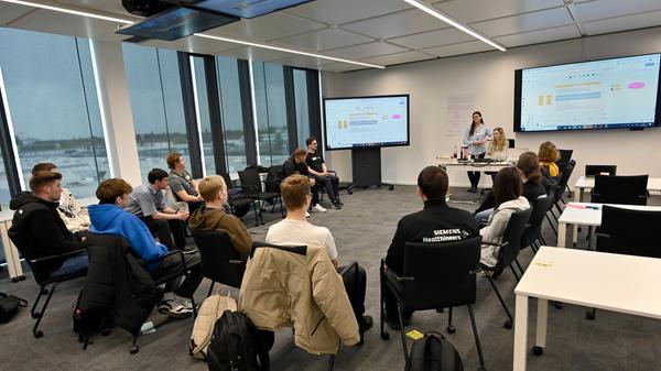 Modernes Gerät hilft bei der Schulung und Ausbildung der Auszubildenden.