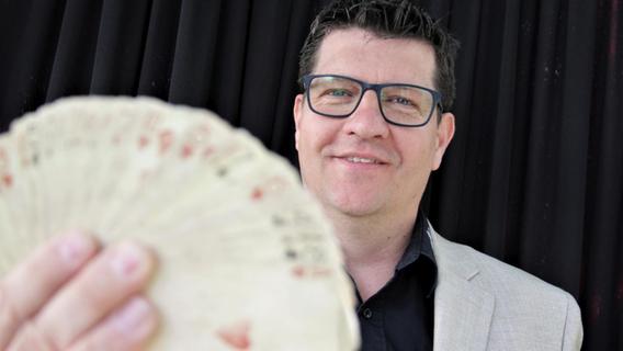 Christian Singer aus Großenseebach lebt seinen Kindheitstraum: Er ist Zauberkünstler