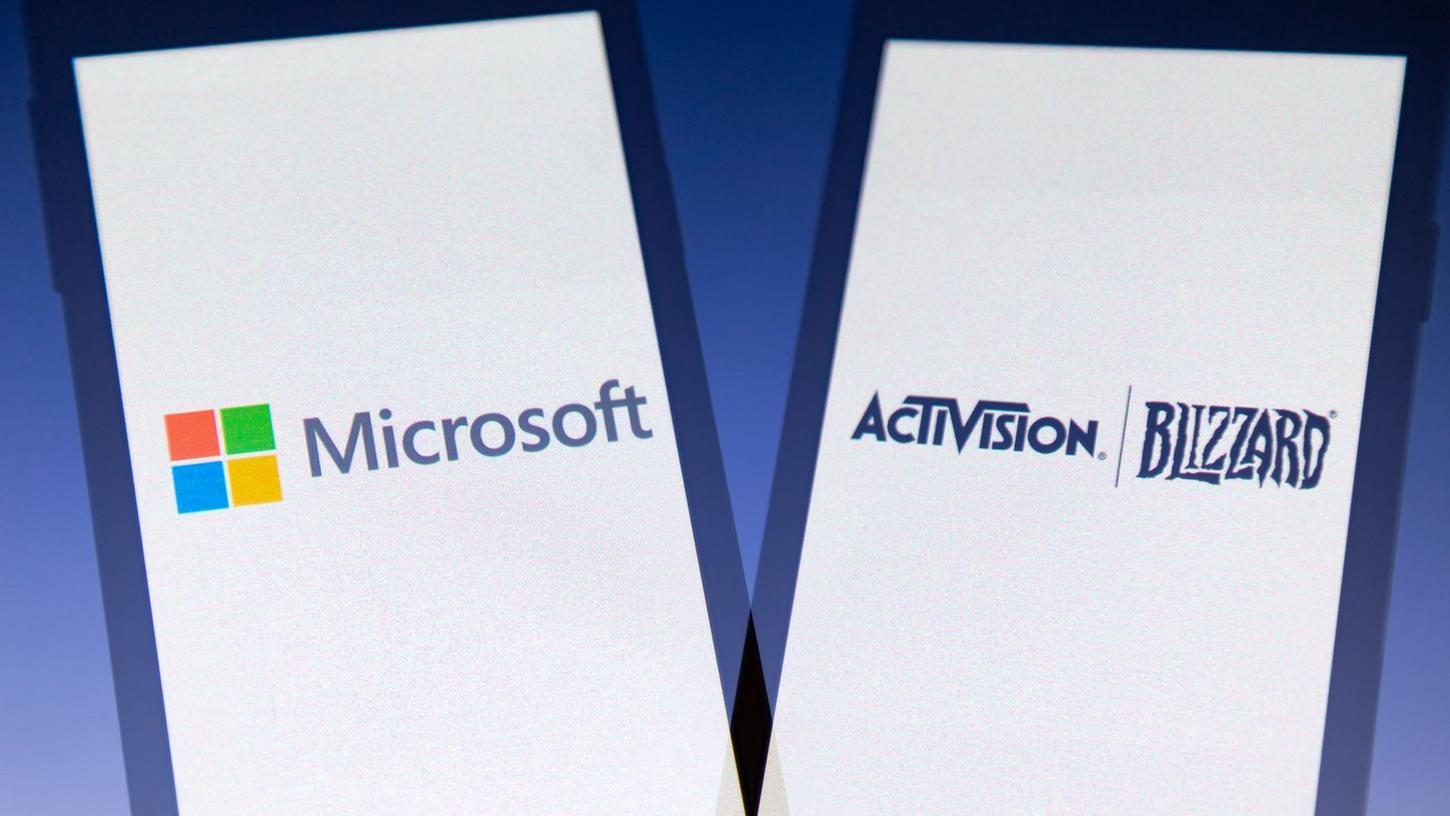 Die Logos des amerikanischen multinationalen Technologiekonzerns Microsoft und des Videospielunternehmens Activision Blizzard.