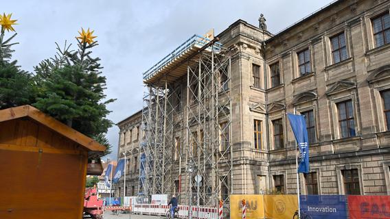 Kanzler der FAU verrät: Ab diesem Zeitpunkt wird das Schloss in Erlangen saniert