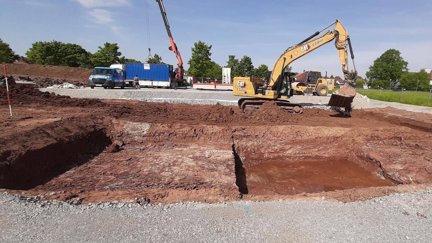 Los geht es: Die Bauarbeiten für die Hauptenergiezentrale an der Frankenstraße haben begonnen. Los geht es: Die Bauarbeiten für die Hauptenergiezentrale an der Frankenstraße haben begonnen.