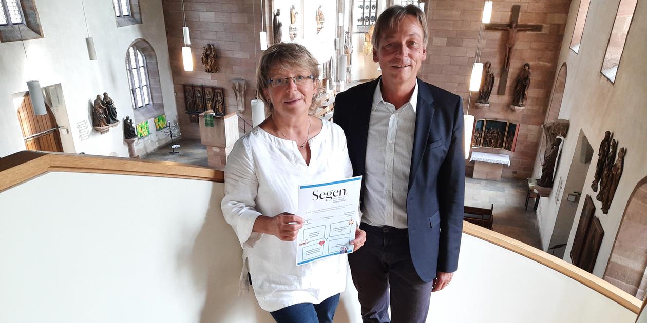 Segen In Cooler Location, Taufe Im Heimischen Garten: Herzogenauracher