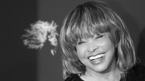 Rocksängerin Tina Turner bei einem Fototermin zum Musical «Tina - Das Tina Turner Musical». Die gebürtige Amerikanerin, die mit bürgerlichem Namen Anne Mae Bullock hieß, starb im Alter von 83 Jahren in der Schweiz, wo sie seit vielen Jahren lebte, wie ein Sprecher am Abend bekannt gab. Bekannt wurde sie durch Chart-Hits wie "The Best", "Proud Mary" oder "Nutbush City Limits".
