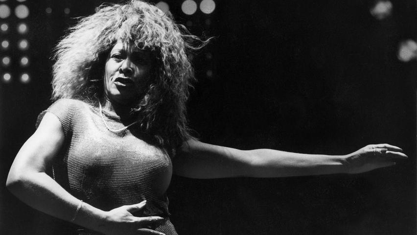 1990 kehrte Tina Turner nach Nürnberg zurück: Am 10. Juni 1990 tritt sie open air auf dem Zeppelinfeld auf - im Rahmen ihrer "Foreign Affair"-Welttournee.