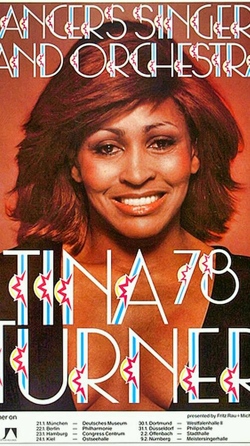 Wir haben nachgezählt: Viermal müsste Tina Turner in Nürnberg gewesen sein. Das erste Mal war am 9. Februar 1978 in der Meistersingerhalle, wovon dieses Konzertplakat kündet. Auf ihrer "Private Dancer"-Tour 1985 machte die Sängerin am  22. April 1985 in der Frankenhalle Station. Das nächste Mal gastierte sie schon zwei Tage hintereinander in der Stadt: 6. & 7. März 1987, ebenfalls in der Frankenhalle - damals die wichtigste und meistgenutzte Konzerthalle der Stadt. Die Tournee war zu ihrem Erfolgsalbum "Break Every Rule" . Vierter und letzter Stopp in Nürnberg: 10 Juni 1990 am Zeppelinfeld. Haben wir einen Auftritt vergessen? Dann schreibt uns. 