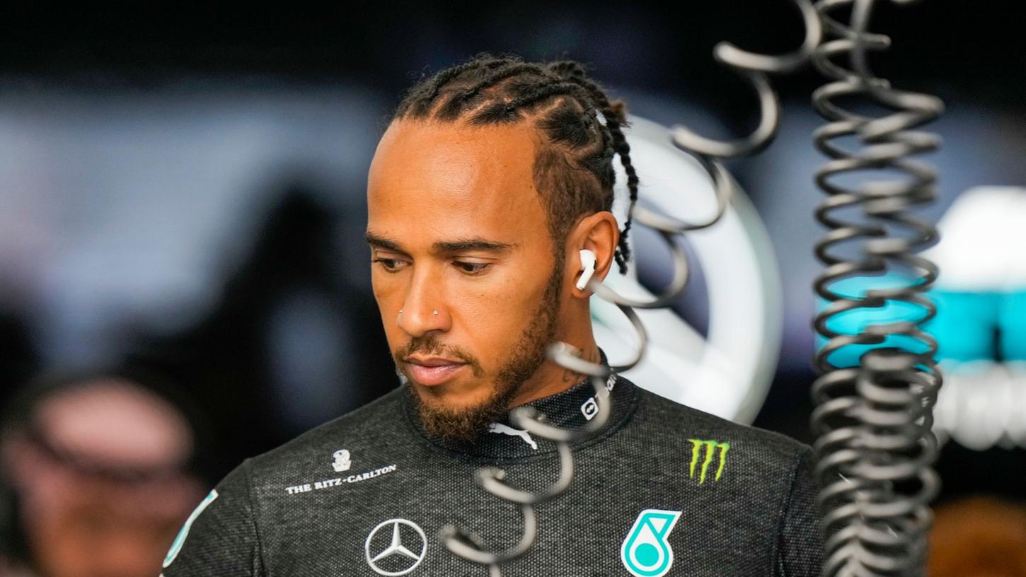 Lewis Hamilton aus Großbritannien will auch zukünftig im Team Mercedes-AMG bleiben.