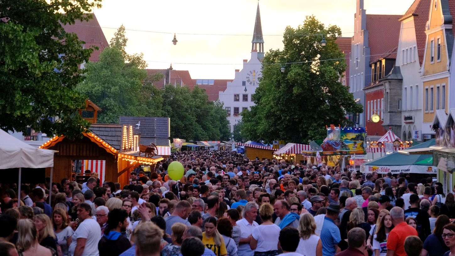 Lange Durststrecke: Seit geschlagenen vier Jahren warten die Neumarkter sehnsüchtig auf die Rückkehr des Altstadtfests.