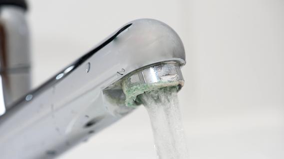 Wasserhahn entkalken: Das sind die besten Hausmittel