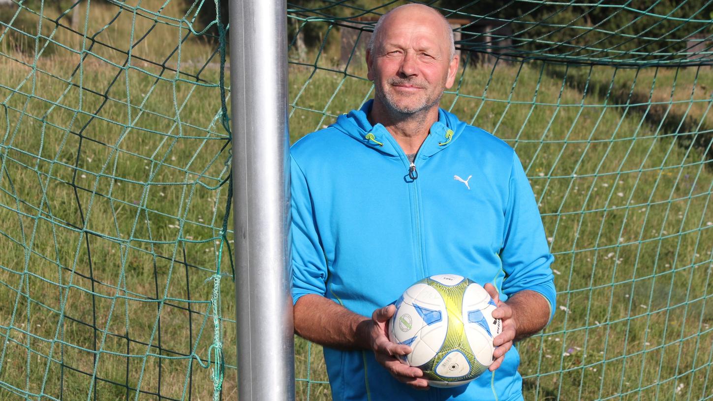 Wird aber der neuen Saison den FC Nagelberg trainieren: Markus Vochezer (60) aus Solnhofen.
