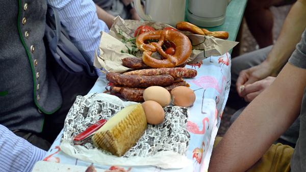 Klassische Frühschoppen-Tage auf der Bergkirchweih sind eigentlich Sonntag und Montag.